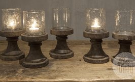 THEELICHT OP VOET OUDE LOOK HOUT